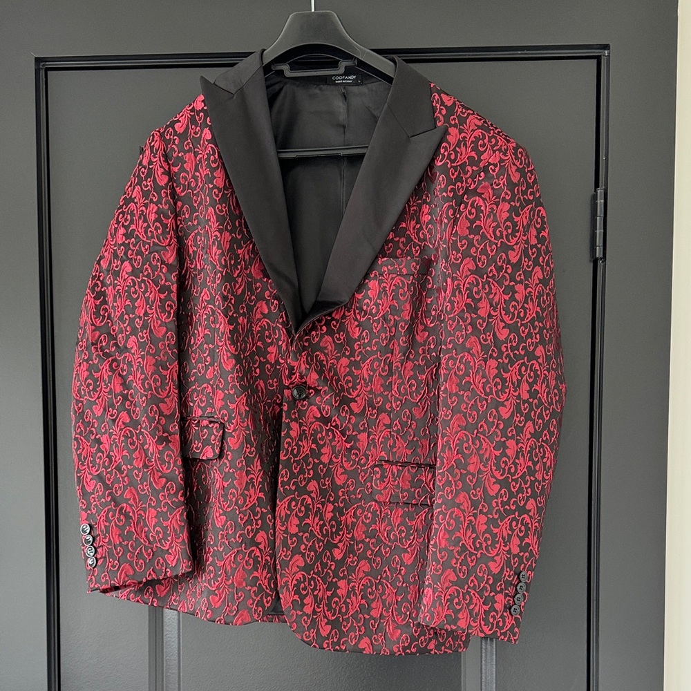 Stylish Black and Red Men's Tuxedo Blazer